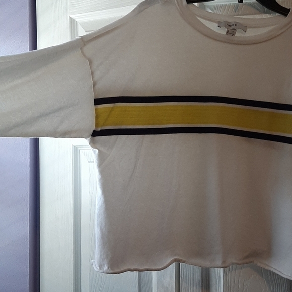 Forever 21 90s style cropped shirt - Picture 5 of 6